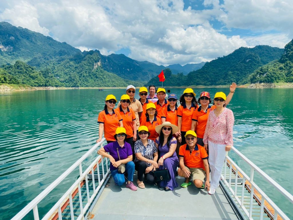 NA HANG – BỨC TRANH VỀ MIỀN CỔ TÍCH
