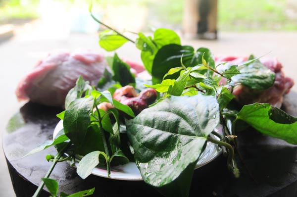 ĐẶC SẢN THỊT CHUA CỦA NGƯỜI TÀY NA HANG