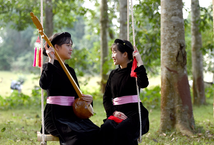 DÂN TỘC TÀY Ở NA HANG - TUYÊN QUANG